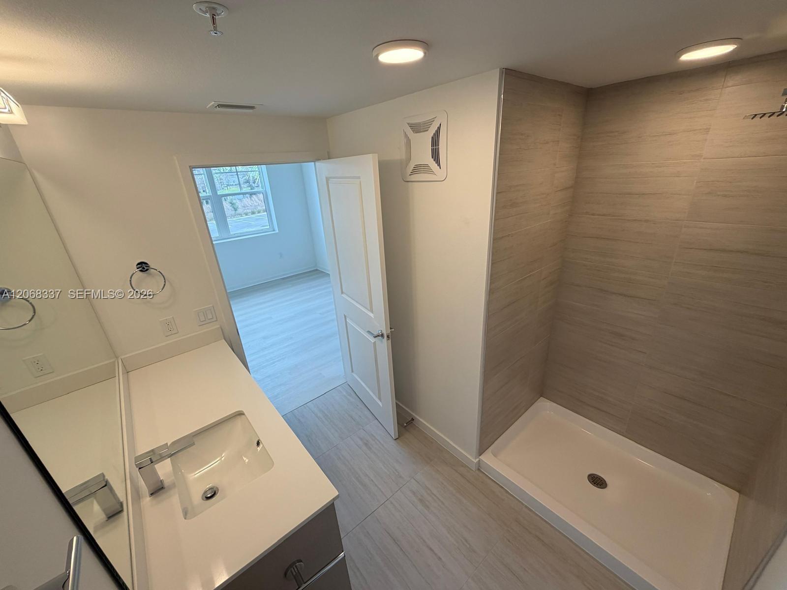 5587 Millenia Park Boulevard 222 Property Photo 7
