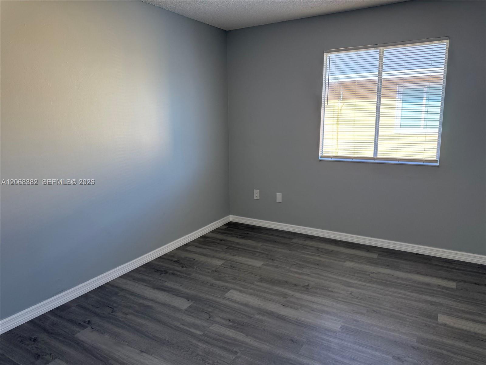 A12068382 Property Photo 7