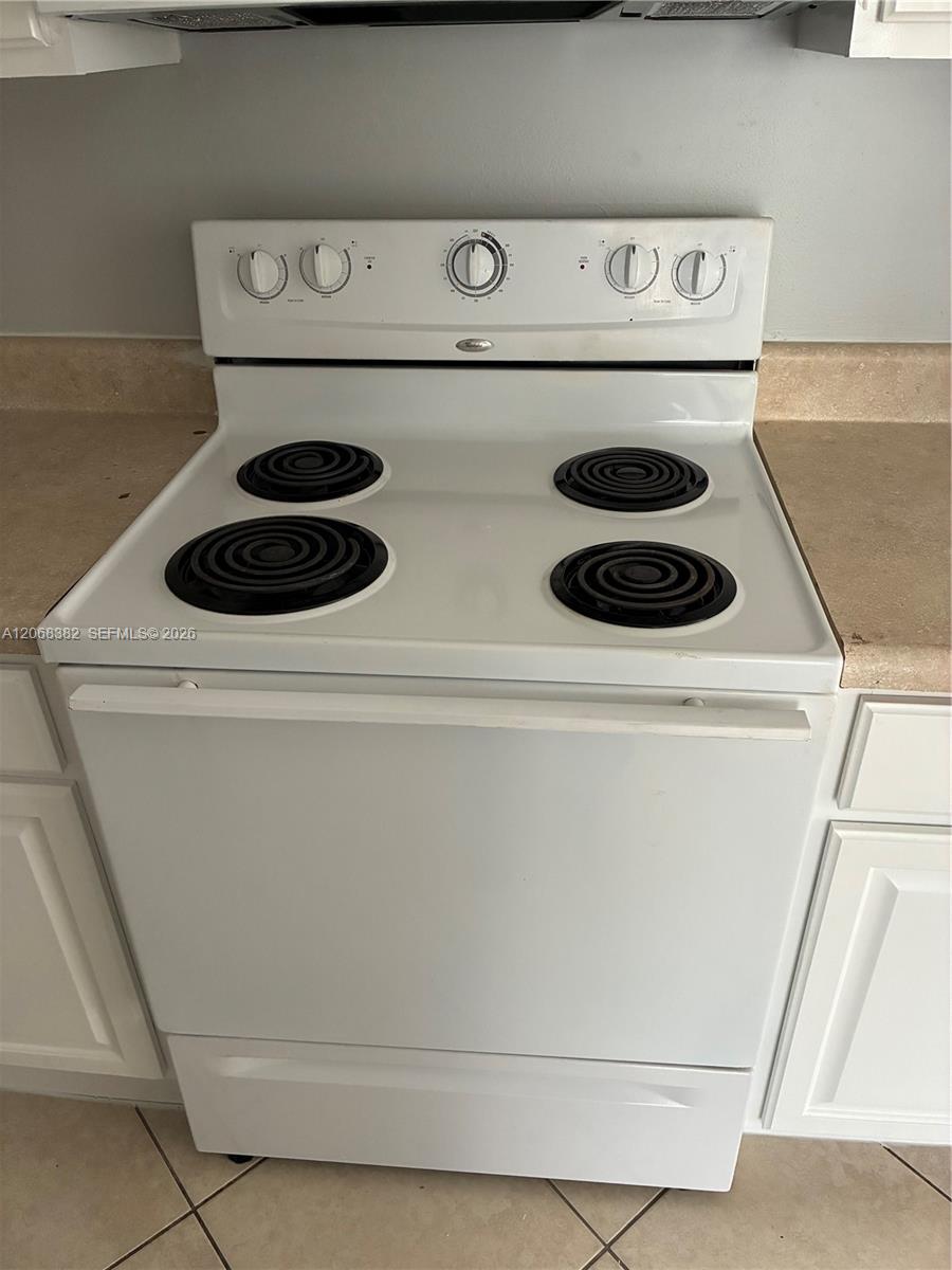 A12068382 Property Photo 12