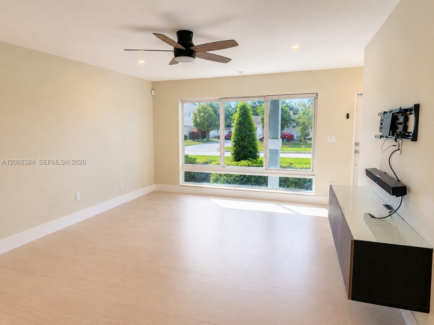 1601 Nw 55th Avenue Property Photo 5