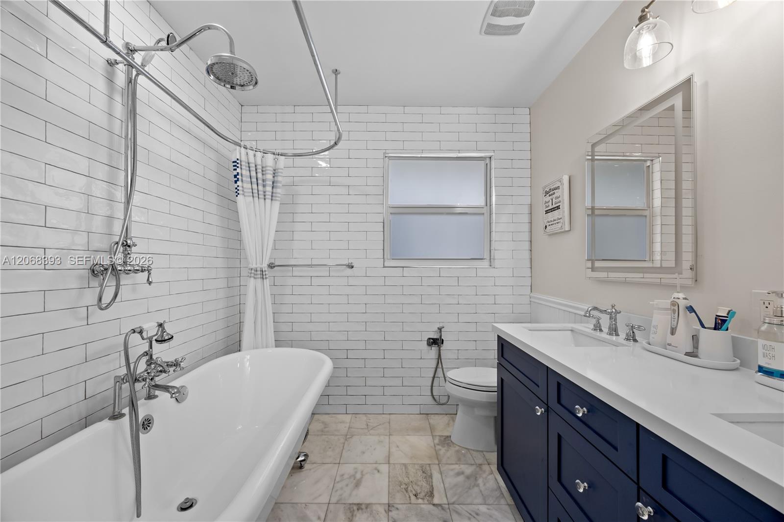 1523 Monroe Street Property Photo 17
