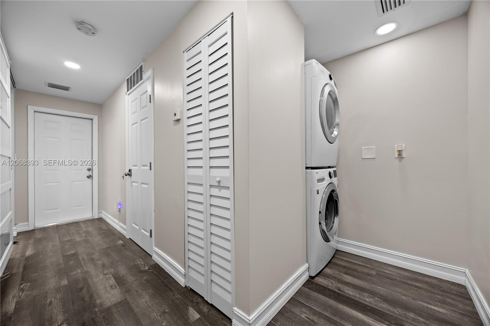 1523 Monroe Street Property Photo 29