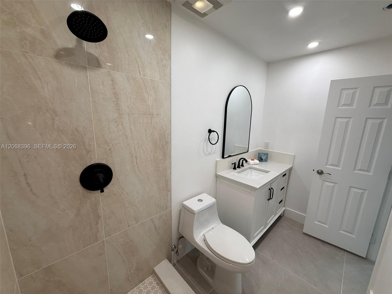 A12068396 Property Photo 15