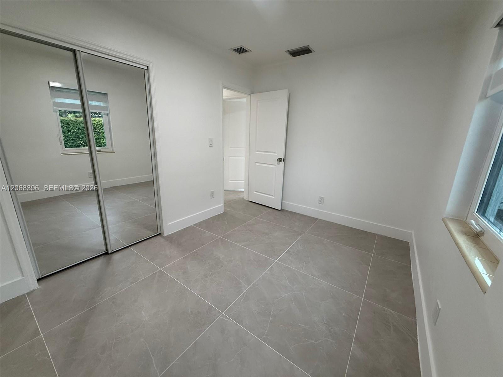 A12068396 Property Photo 22