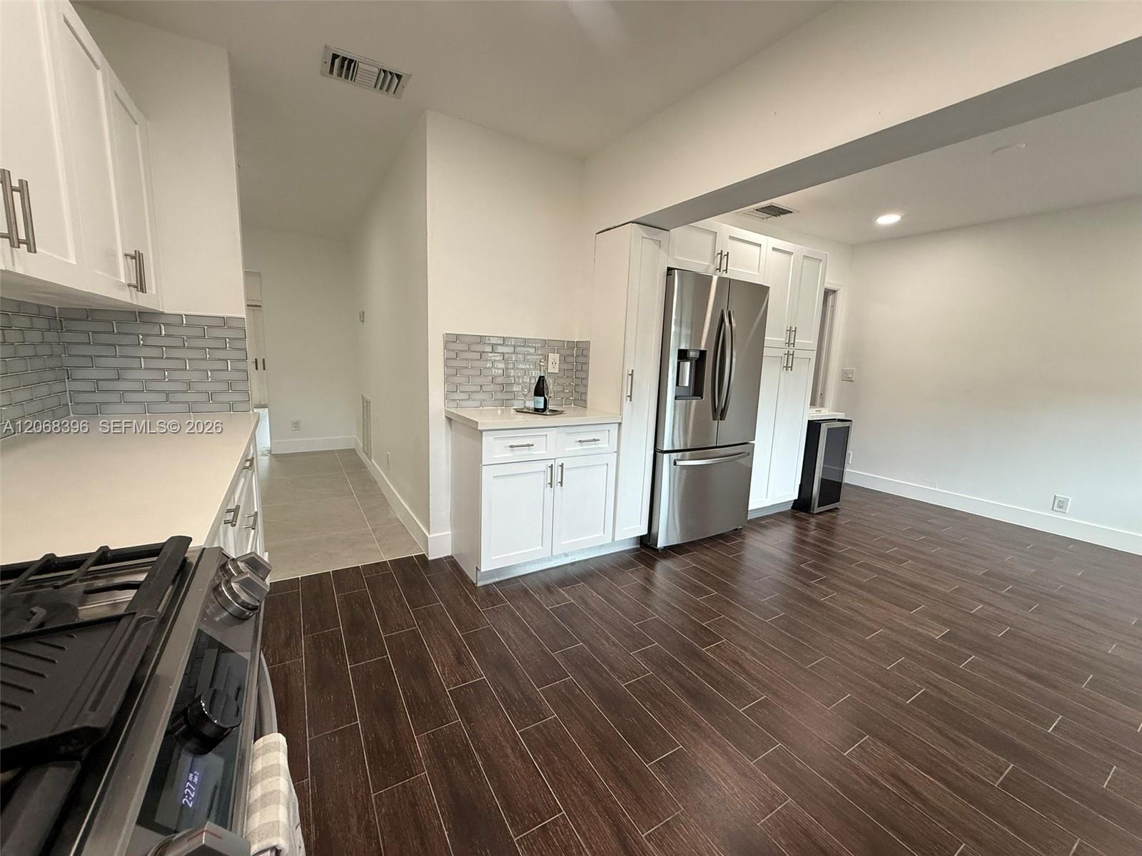 A12068396 Property Photo 27