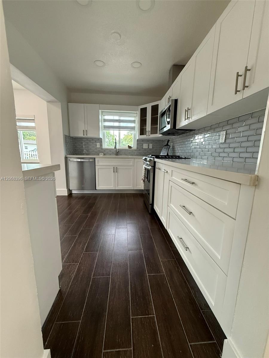 A12068396 Property Photo 29