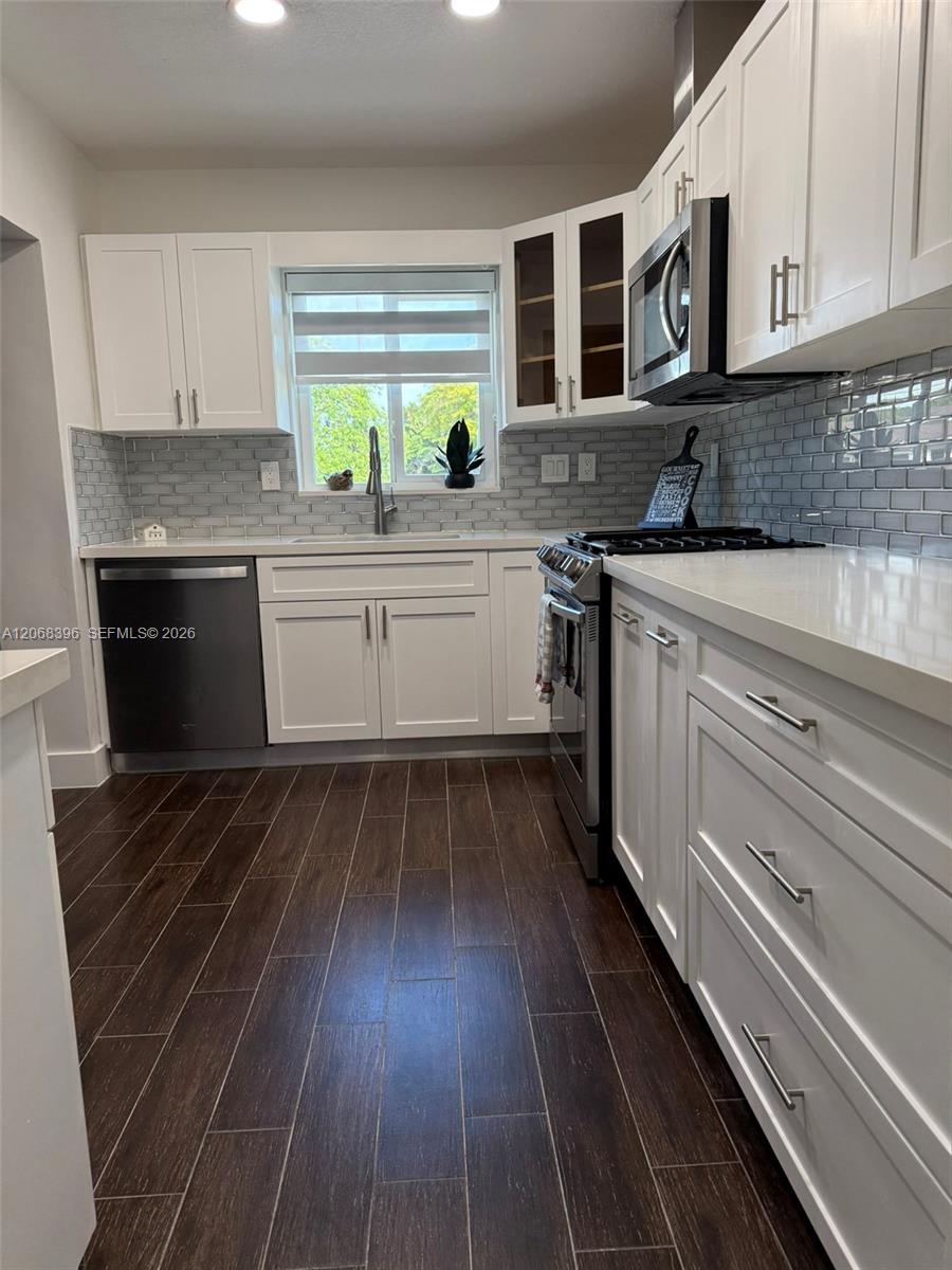 A12068396 Property Photo 35