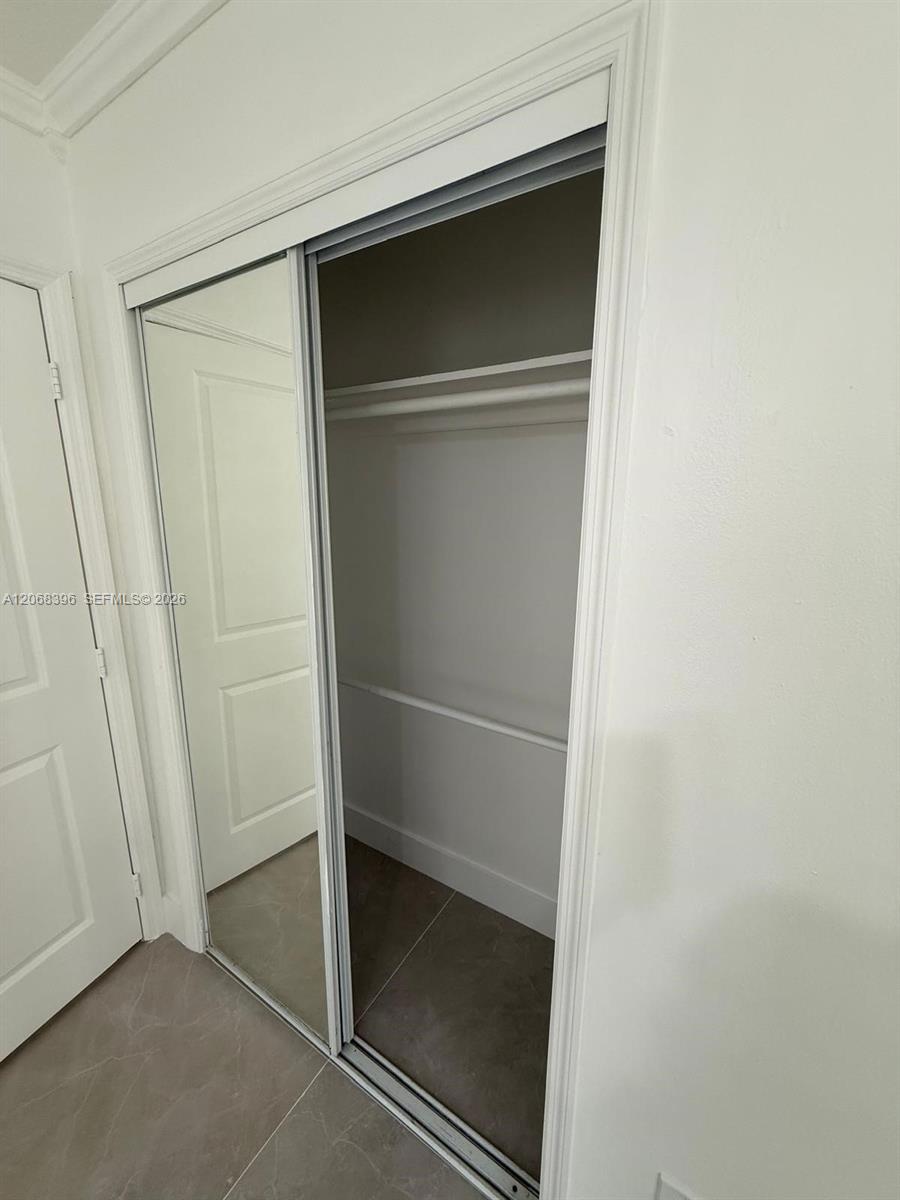 A12068396 Property Photo 39