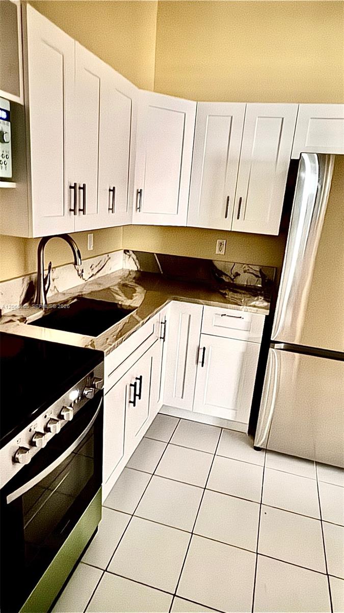 1200 Euclid Avenue 302 Property Photo 13