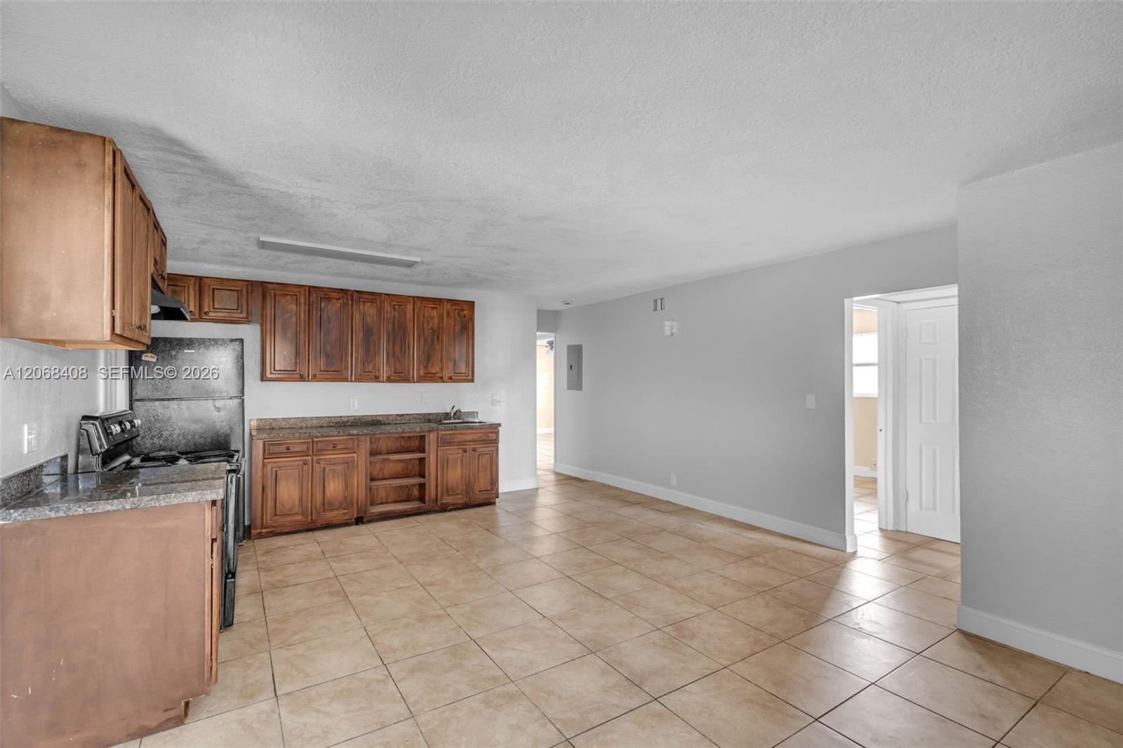 624 Sw 16th Avenue C Property Photo 2