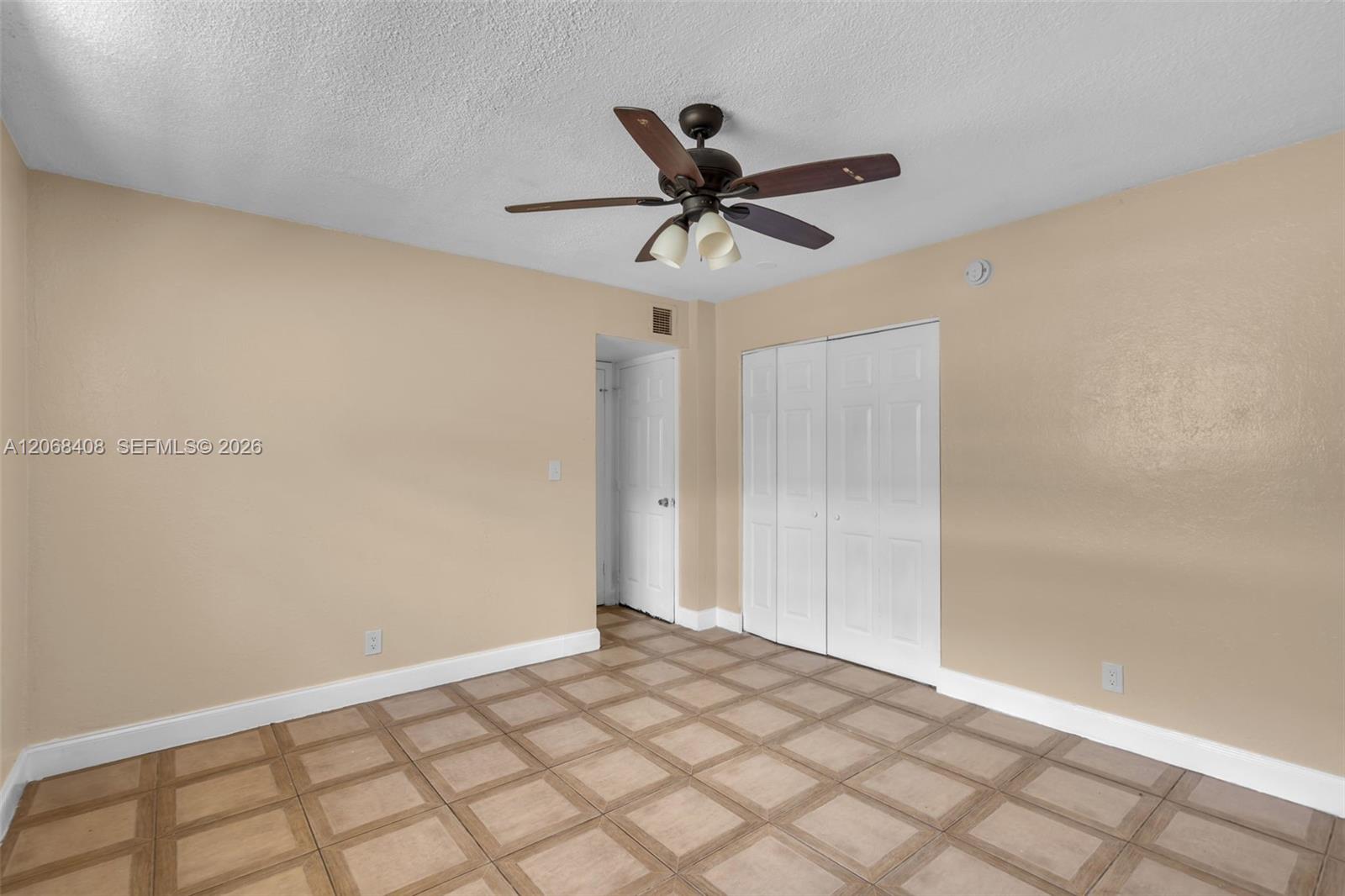 624 Sw 16th Avenue C Property Photo 6