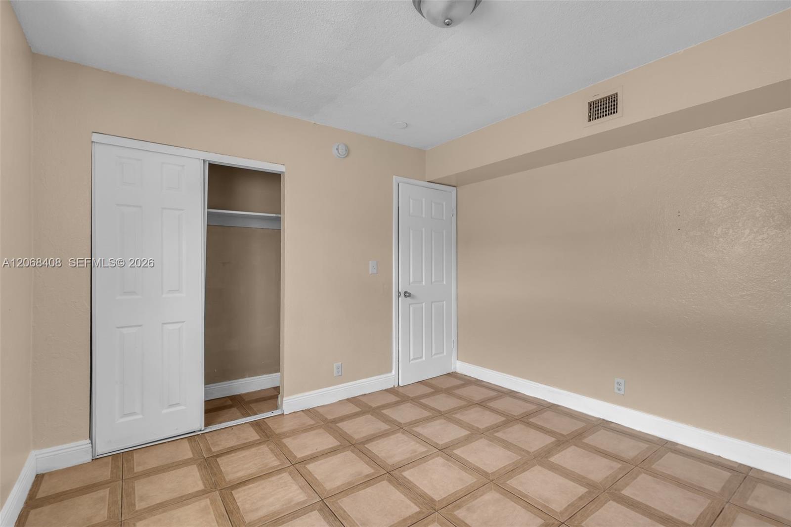 624 Sw 16th Avenue C Property Photo 13