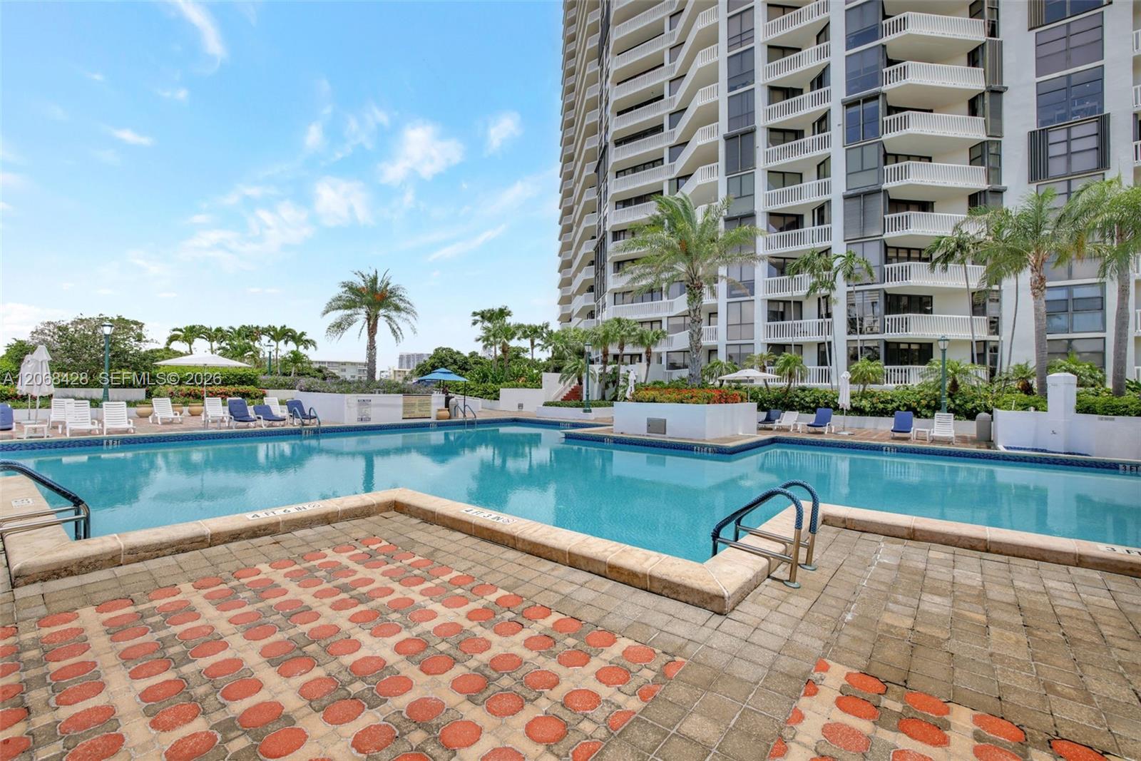1000 Island Boulevard 1204 Property Photo 50