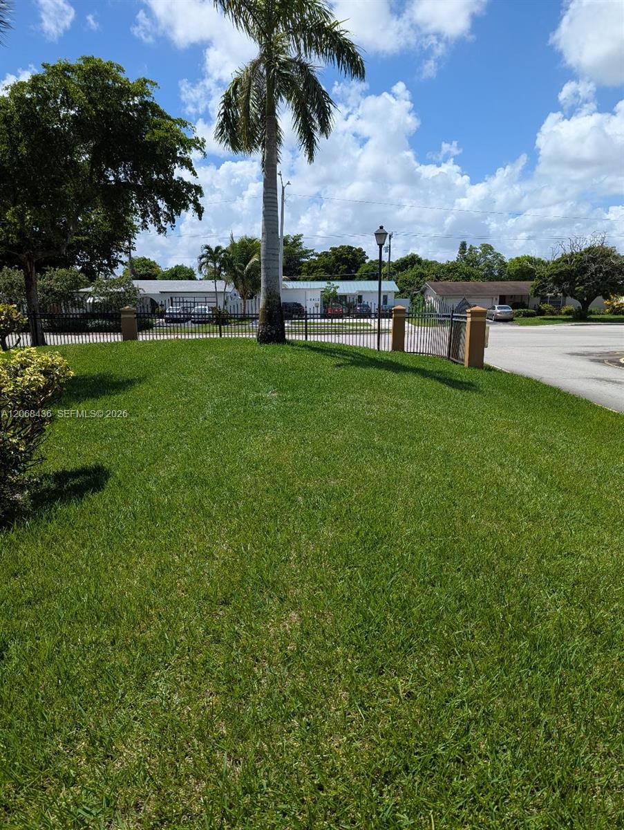 8380 S Missionwood Circle C-ii Property Photo 17