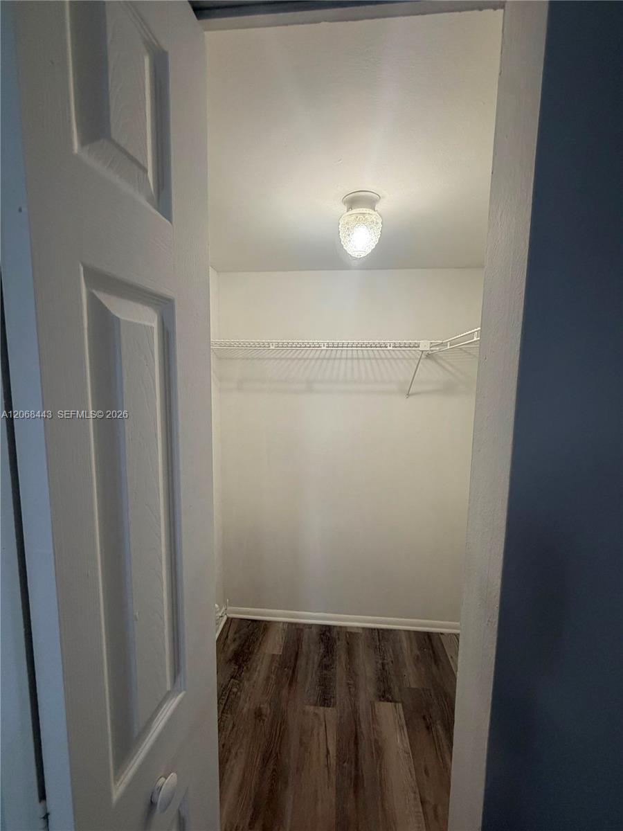 8020 N Colony Circle N 306 Property Photo 10
