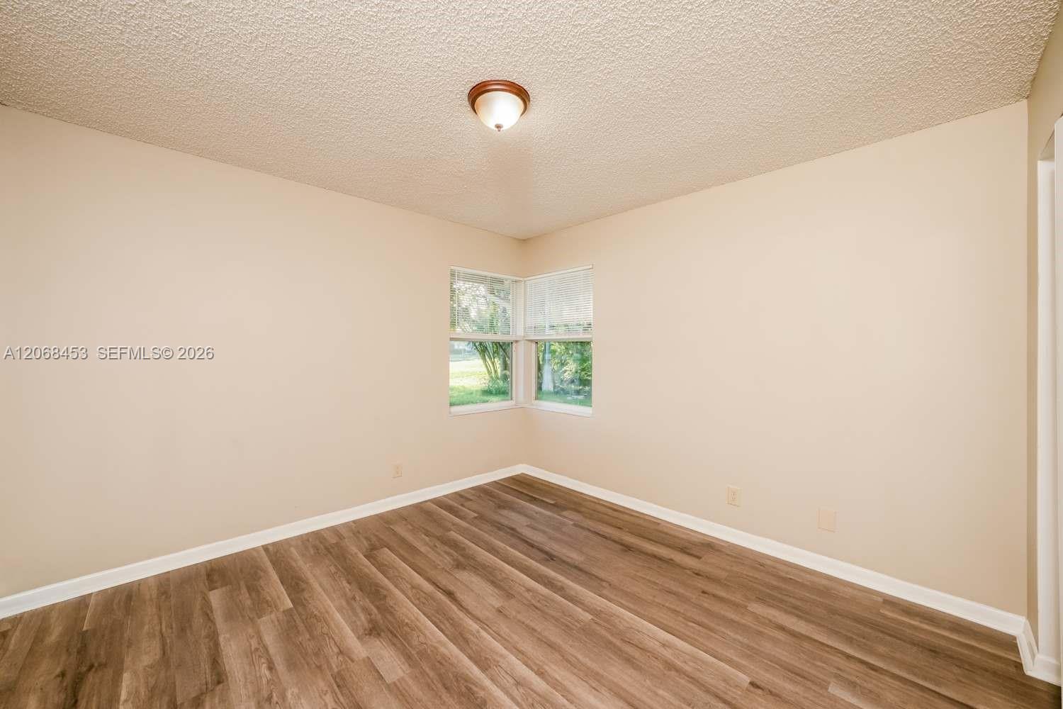 A12068453 Property Photo 6