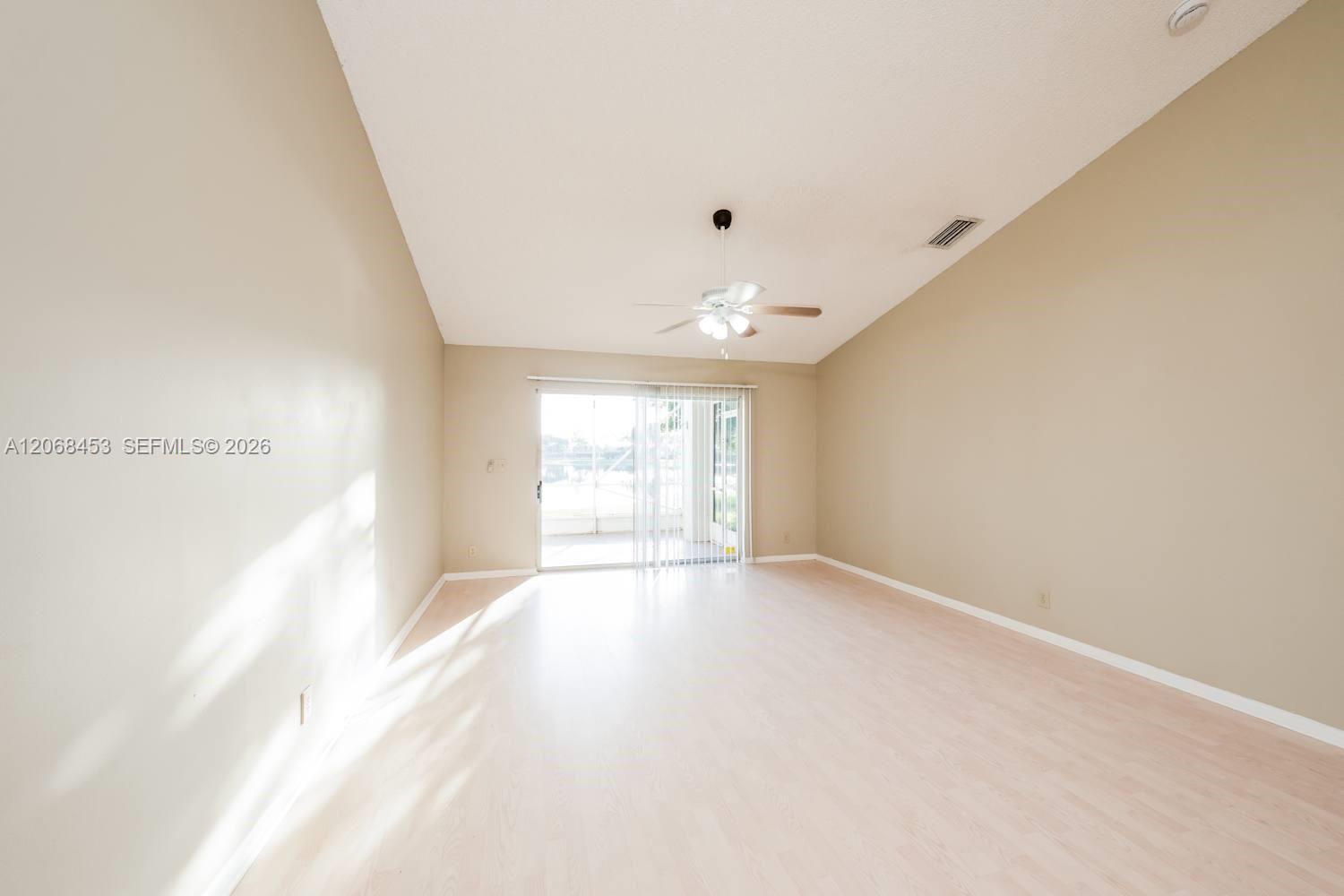 A12068453 Property Photo 13