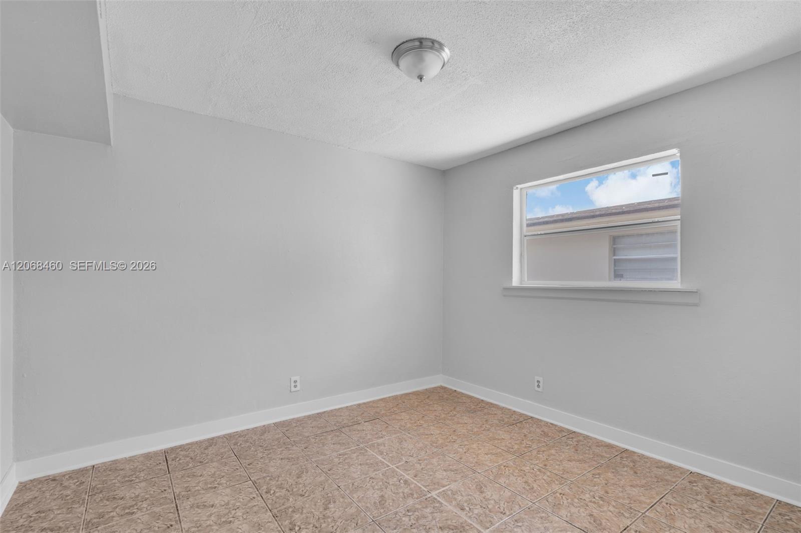 632 Sw 16th Avenue D Property Photo 7