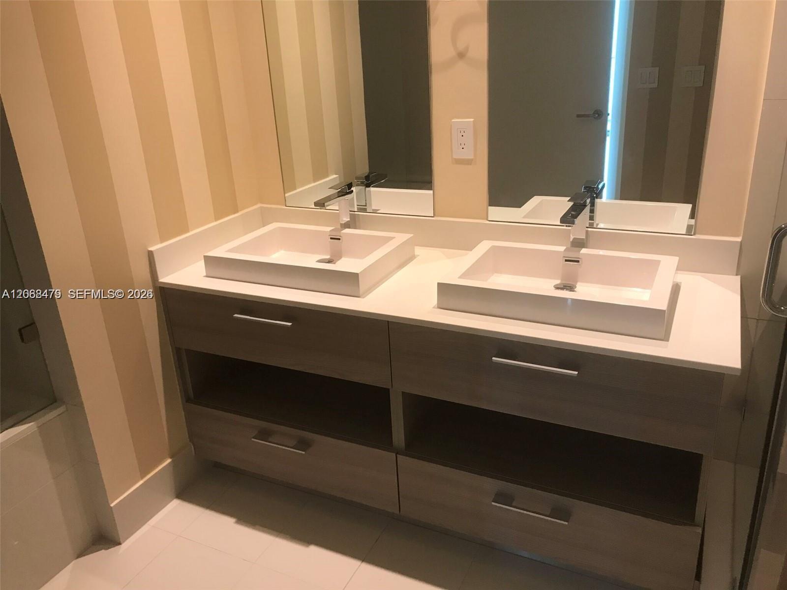 1300 S Miami Avenue 3003 Property Photo 14
