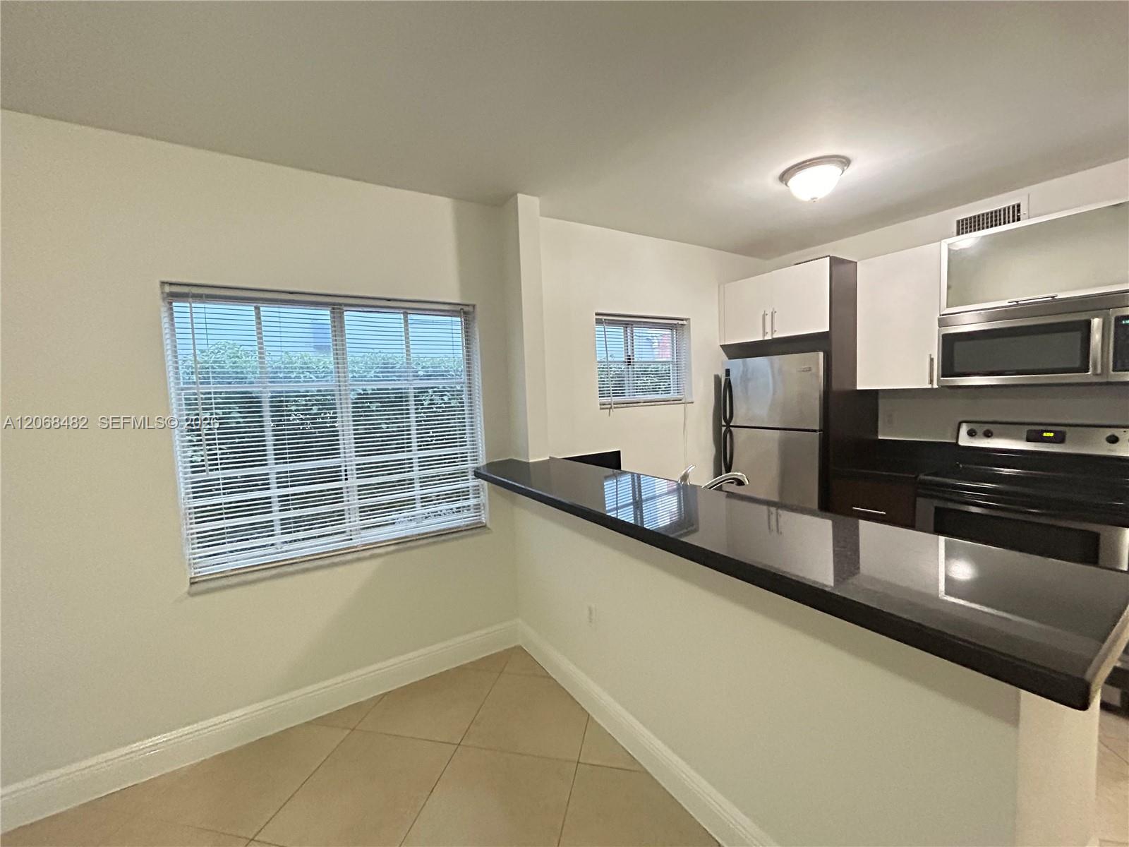 1034 Lenox Avenue 10 Property Photo 4