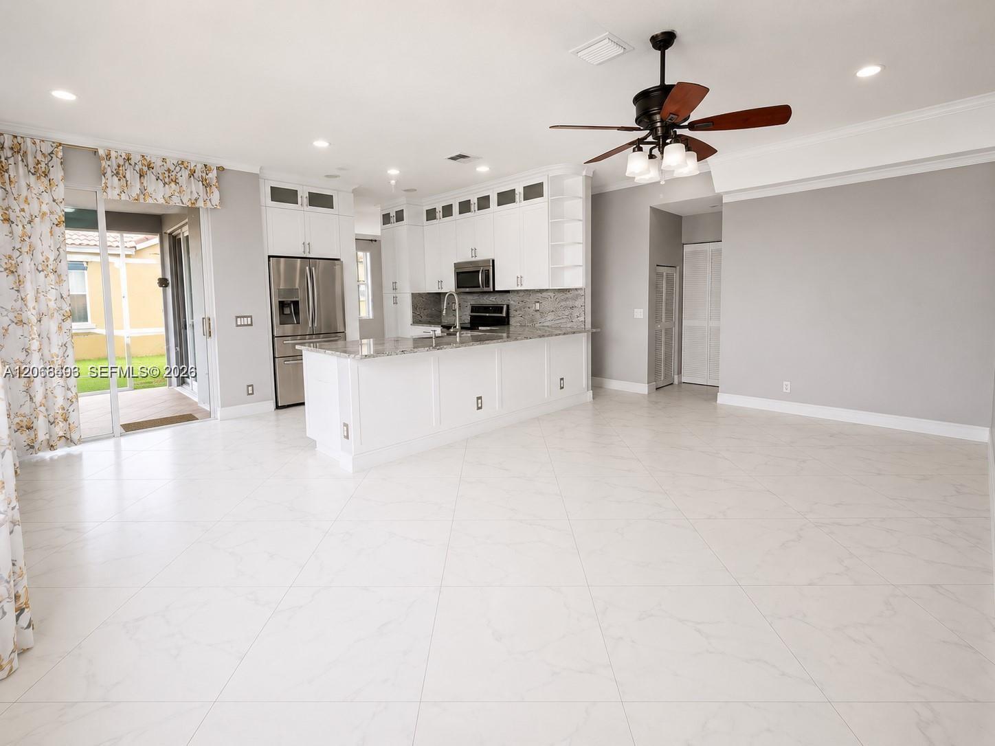 963 Falling Water Road Property Photo 6