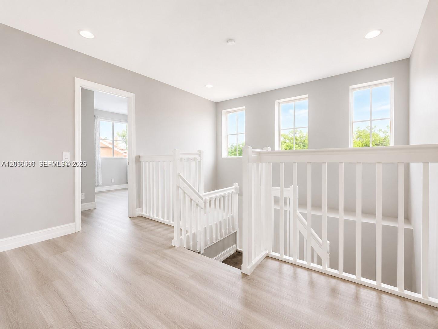963 Falling Water Road Property Photo 24