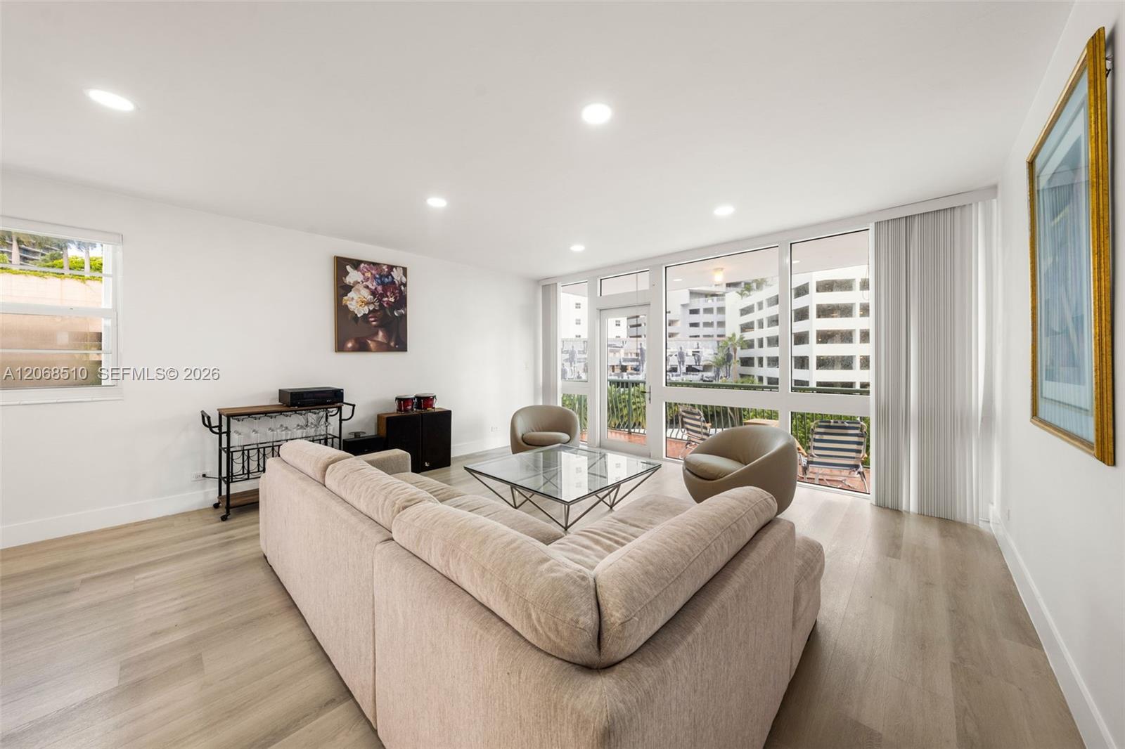 1408 Brickell Bay Drive 518 Property Photo 1