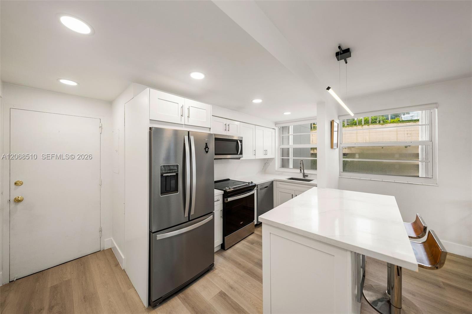 1408 Brickell Bay Drive 518 Property Photo 7