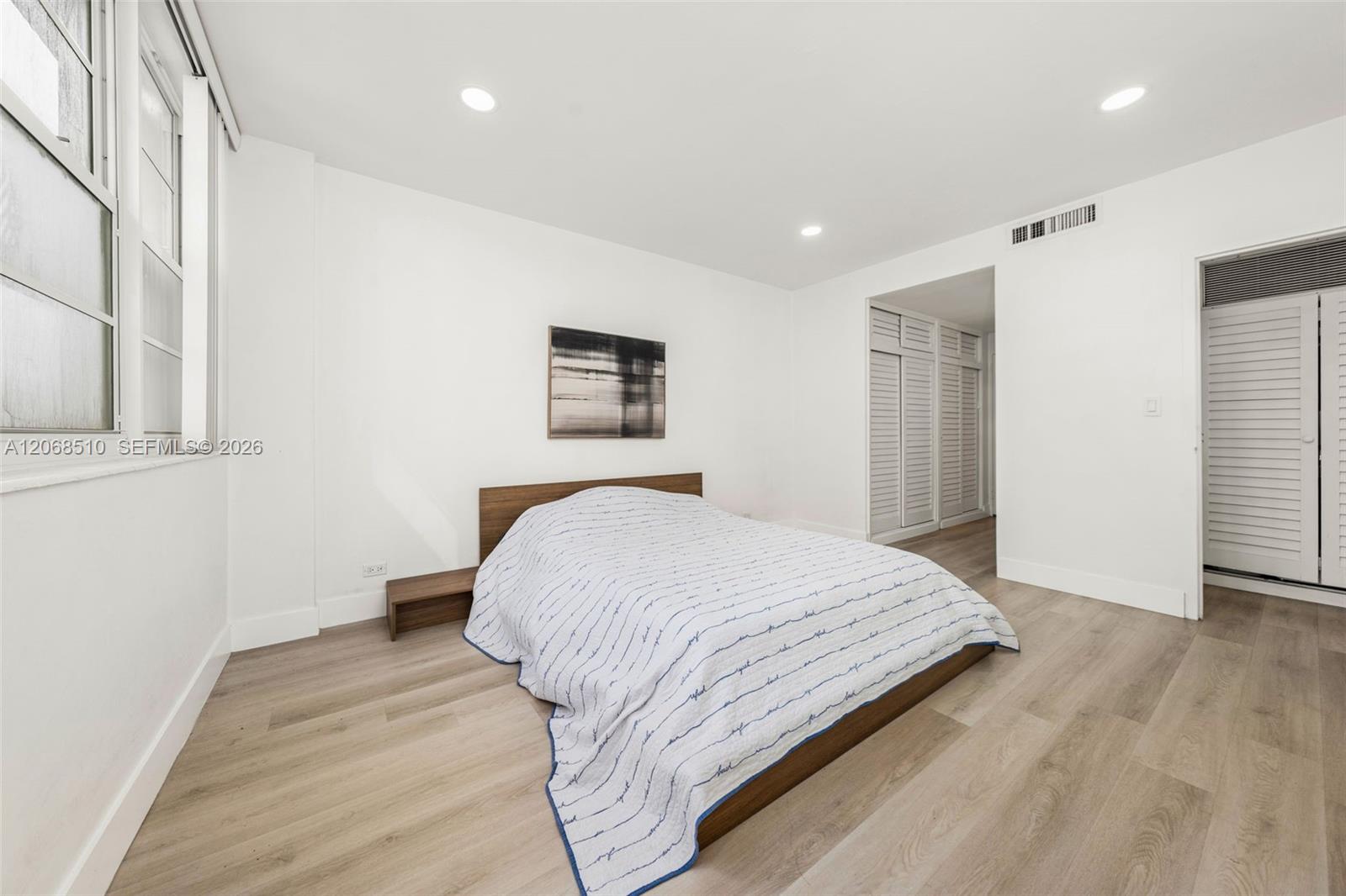 1408 Brickell Bay Drive 518 Property Photo 11
