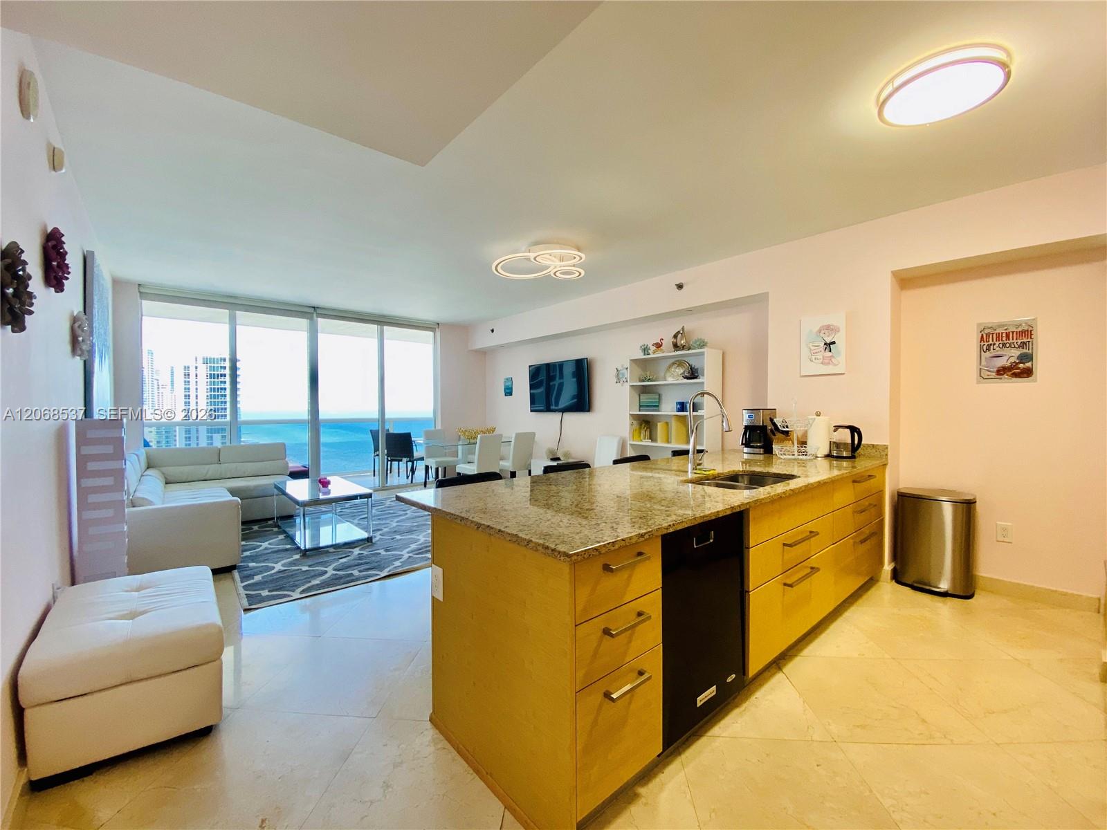 1830 S Ocean Drive 1912 Property Photo 8