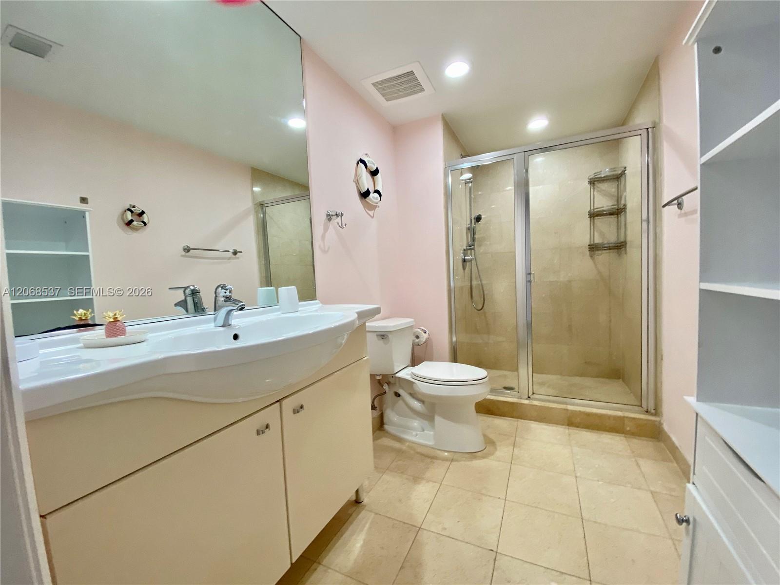 1830 S Ocean Drive 1912 Property Photo 18