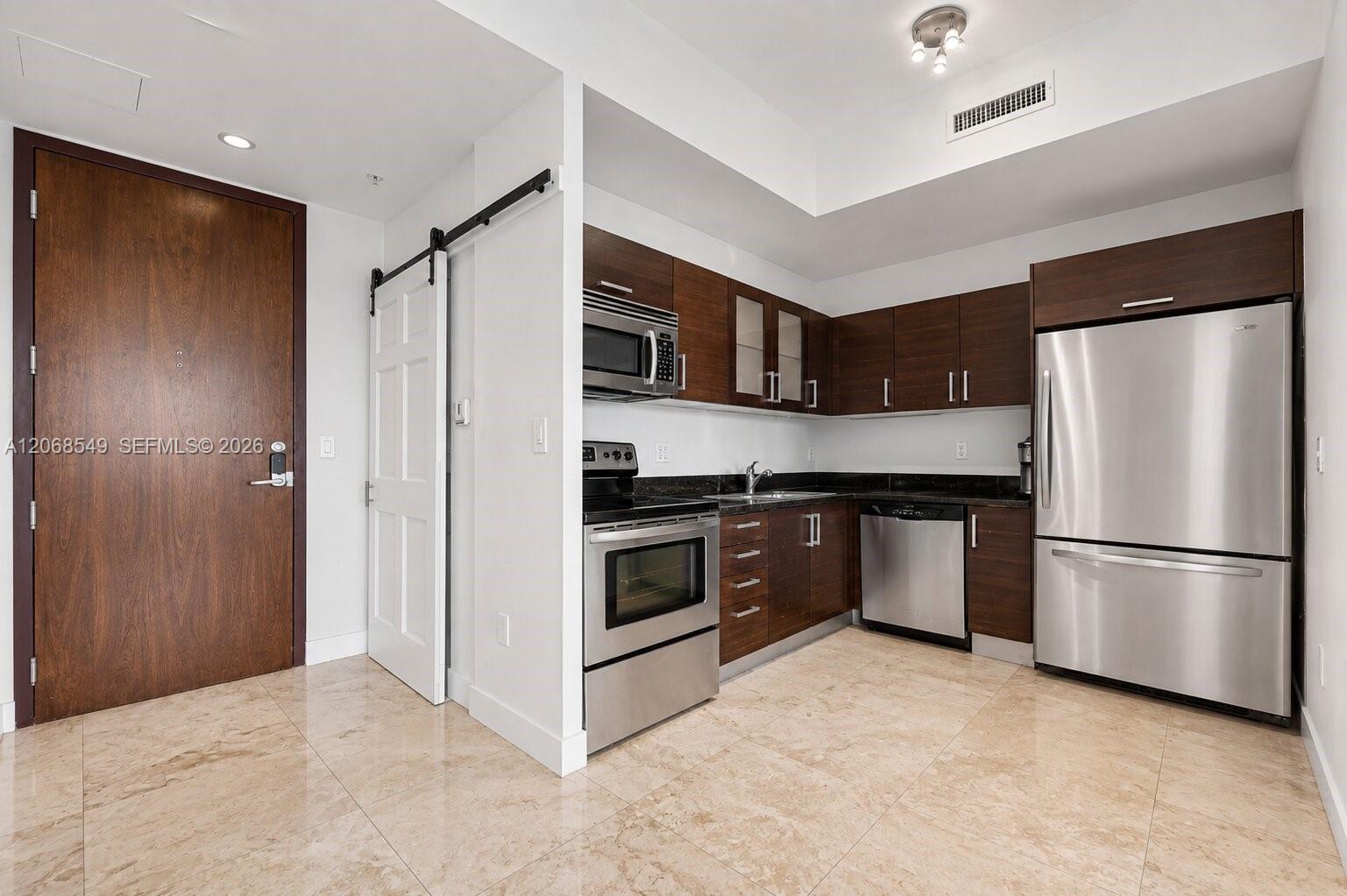 3250 Grand Avenue 406 Property Photo 16