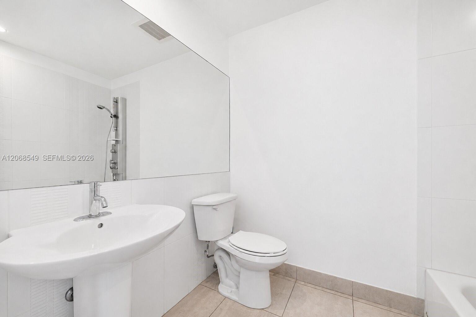 3250 Grand Avenue 406 Property Photo 20