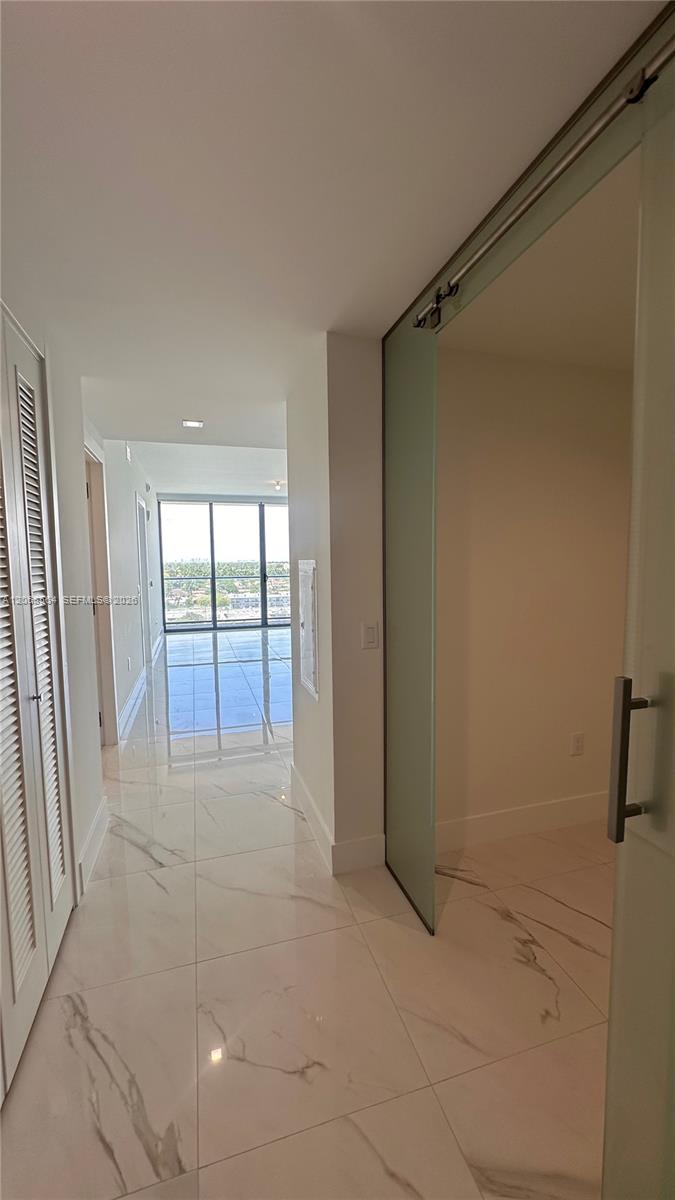 1170 E Hallandale Beach 803 Property Photo 17
