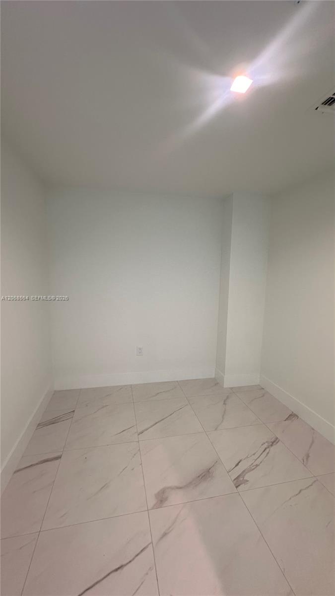 1170 E Hallandale Beach 803 Property Photo 22