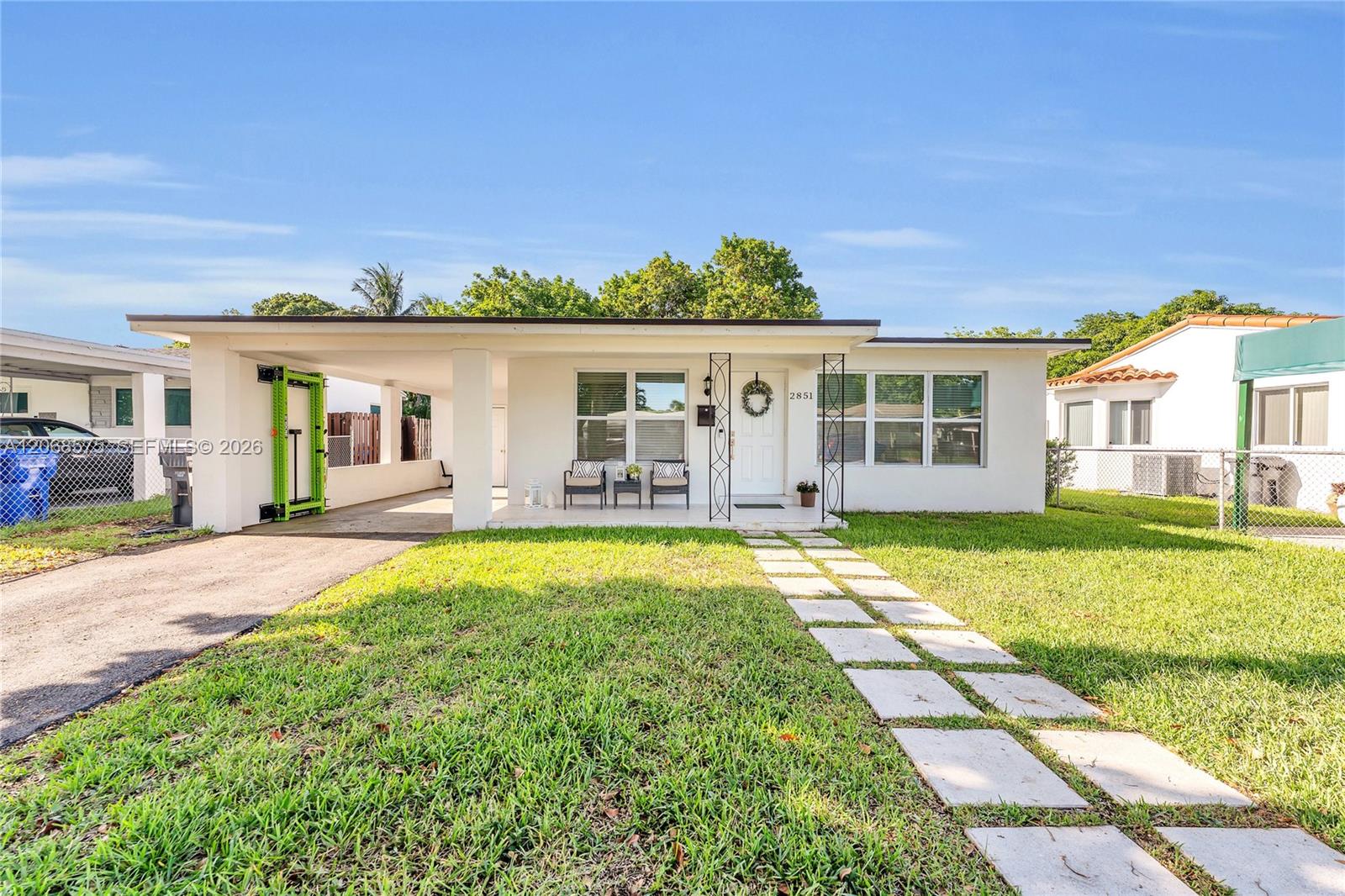 2851 Washington Street Property Photo 1