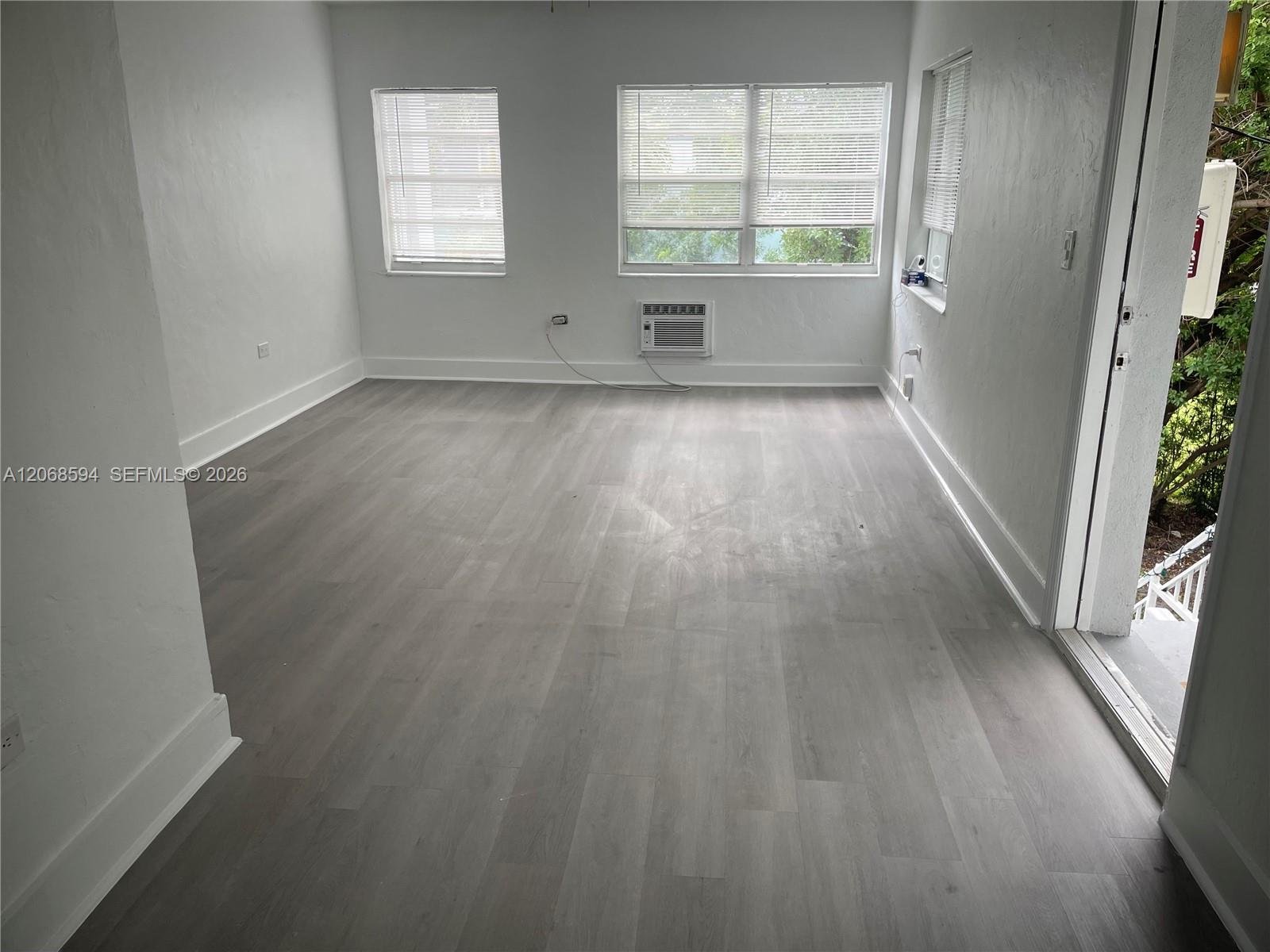 1784 Normandy Drive Property Photo 22