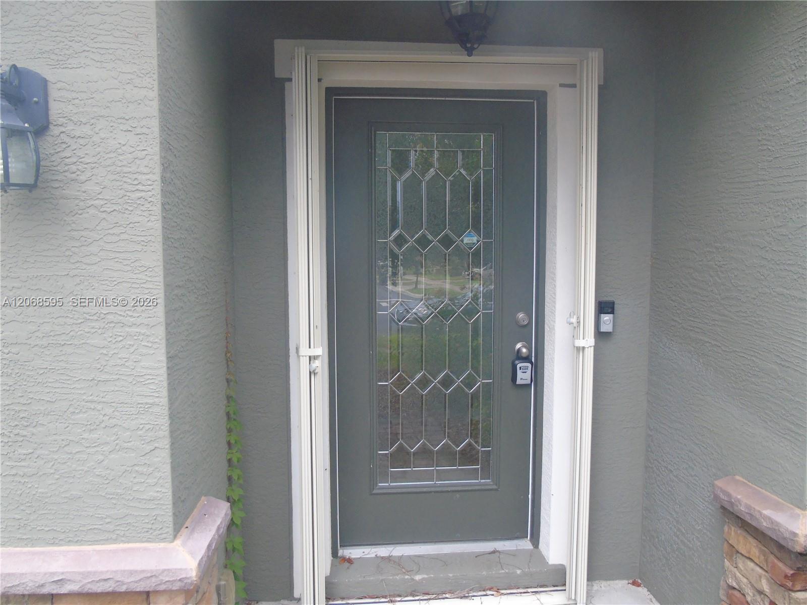 A12068595 Property Photo 3