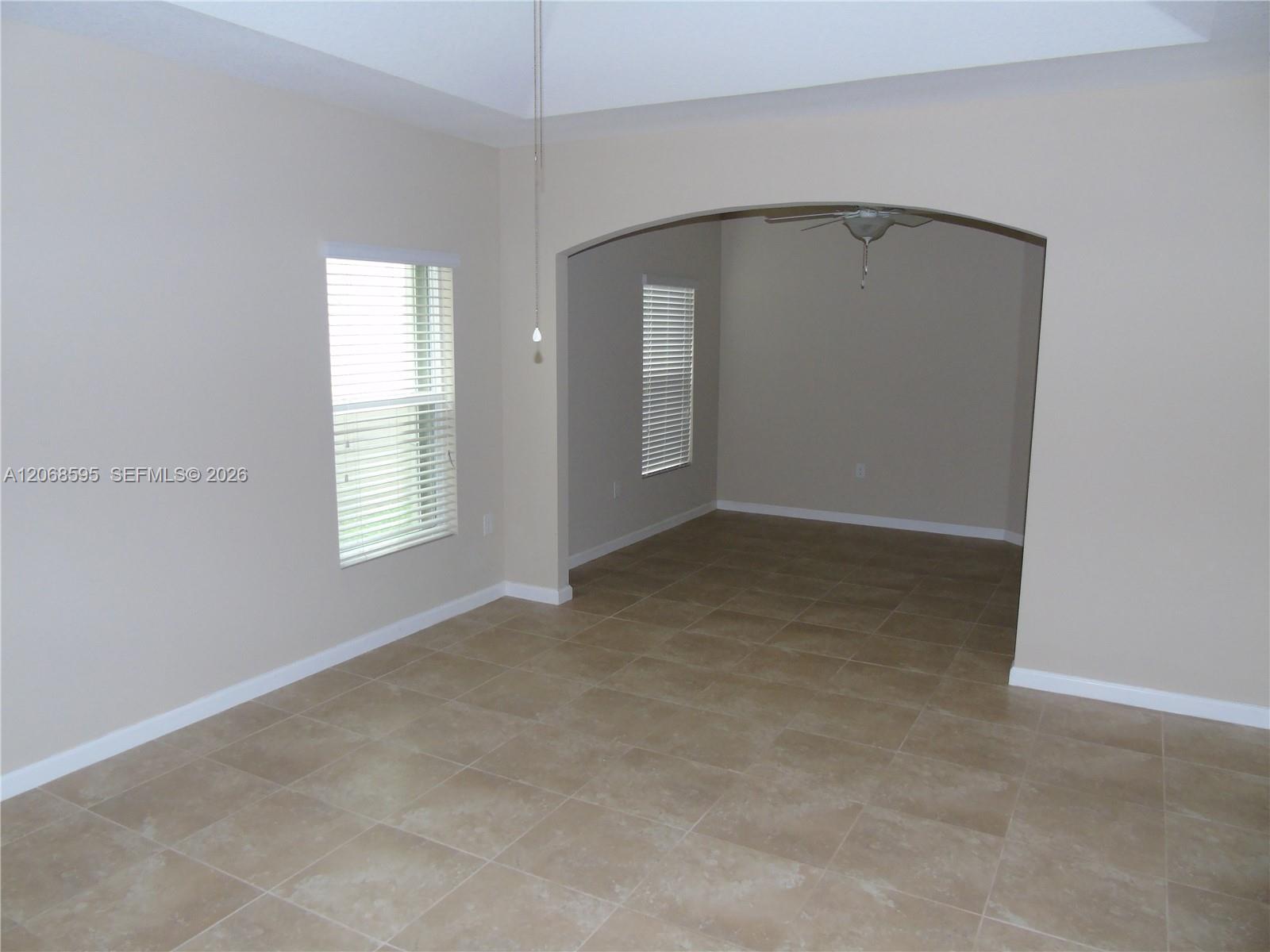 A12068595 Property Photo 8