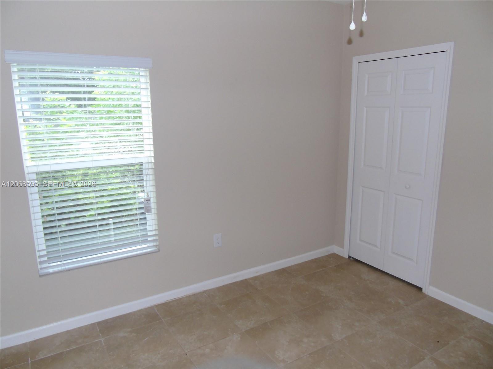 A12068595 Property Photo 9