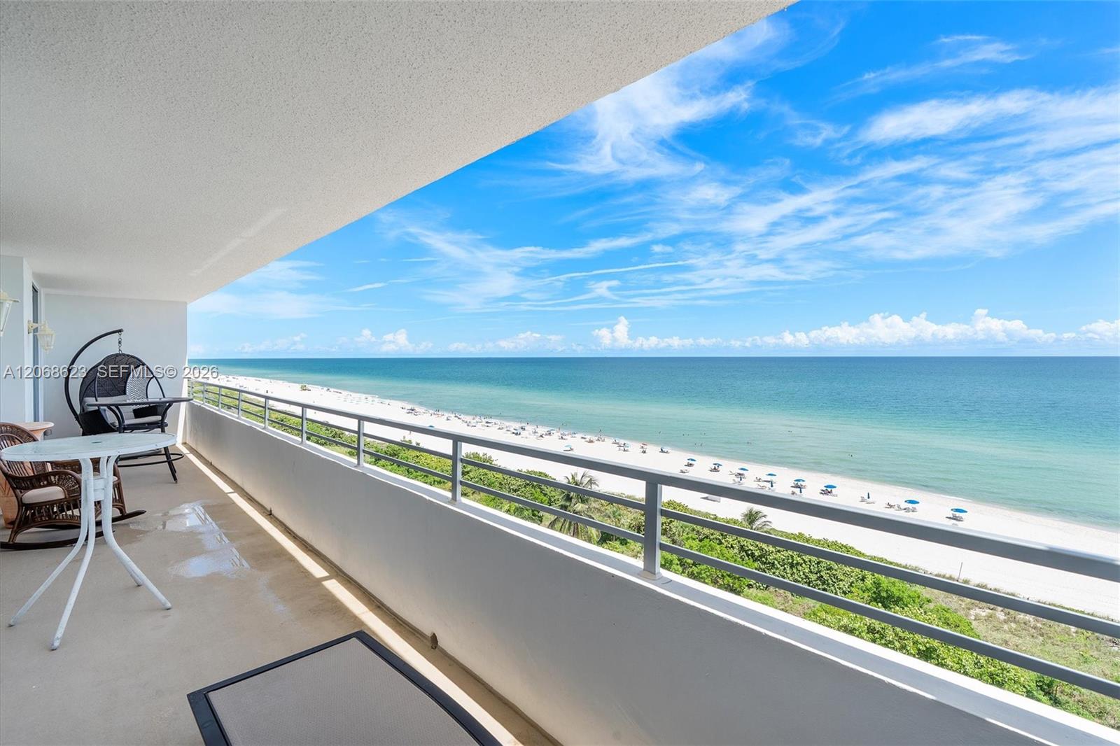 5555 Collins Avenue 10k Property Photo 2