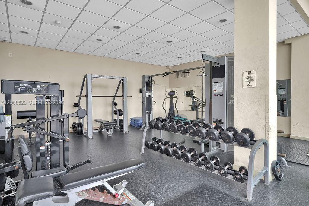 5555 Collins Avenue 10k Property Photo 28