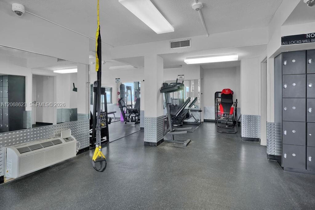 5555 Collins Avenue 10k Property Photo 31