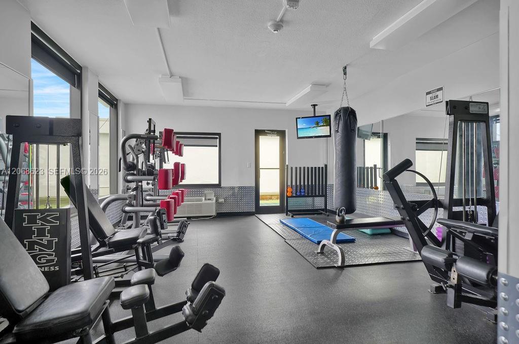 5555 Collins Avenue 10k Property Photo 32