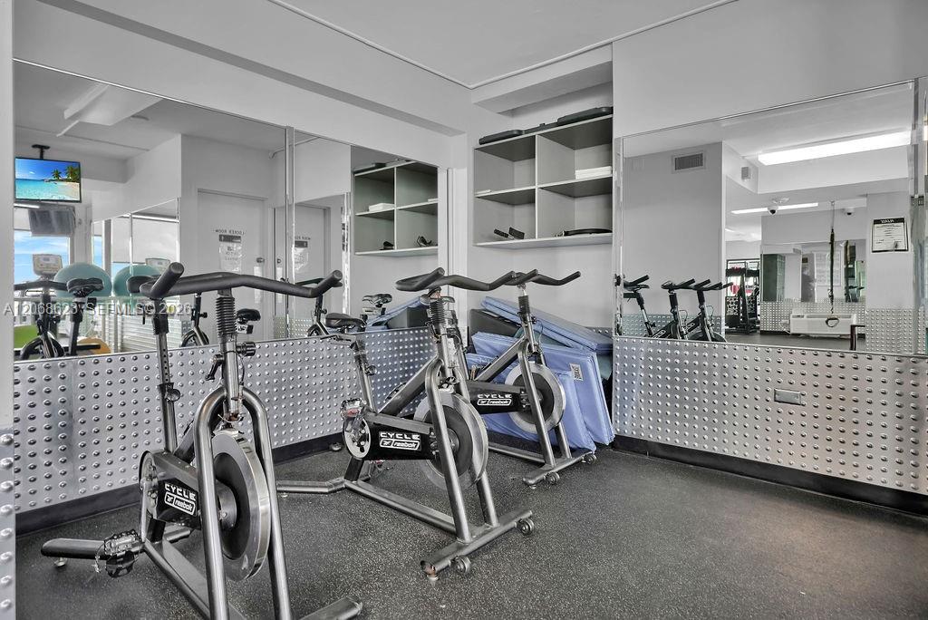 5555 Collins Avenue 10k Property Photo 33