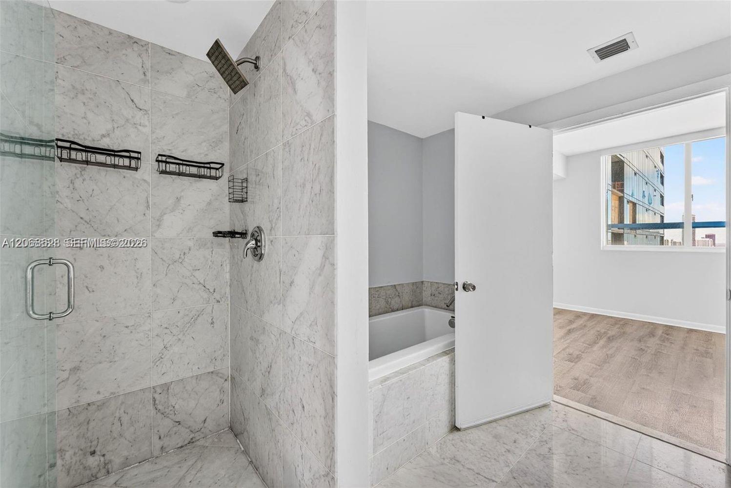 244 Biscayne Boulevard 3702 Property Photo 11