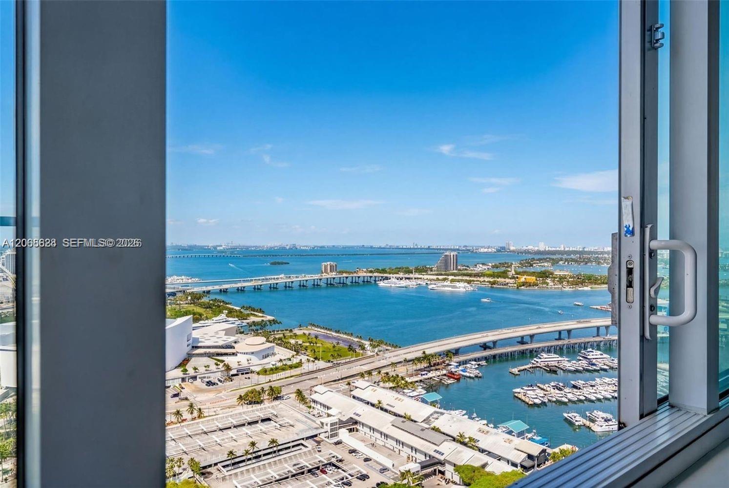 244 Biscayne Boulevard 3702 Property Photo 12