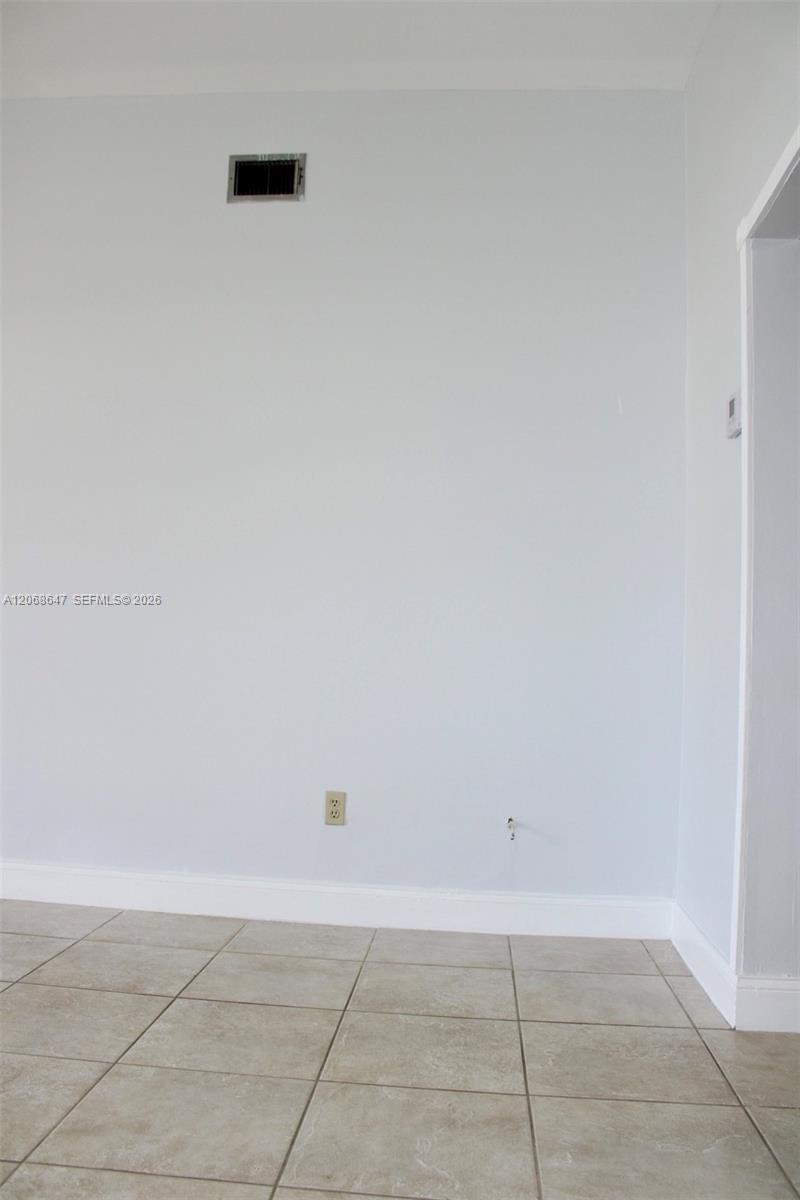 2728 W 74th Street 2728 Property Photo 2