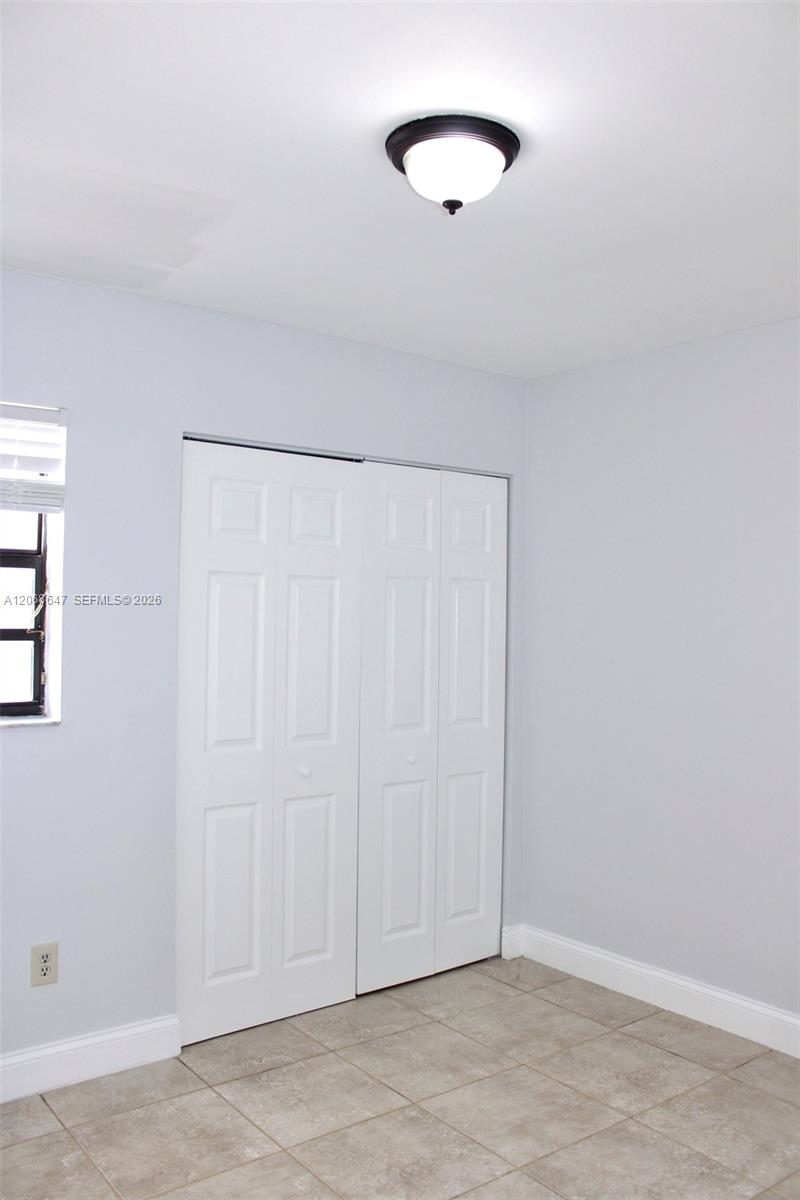 2728 W 74th Street 2728 Property Photo 3