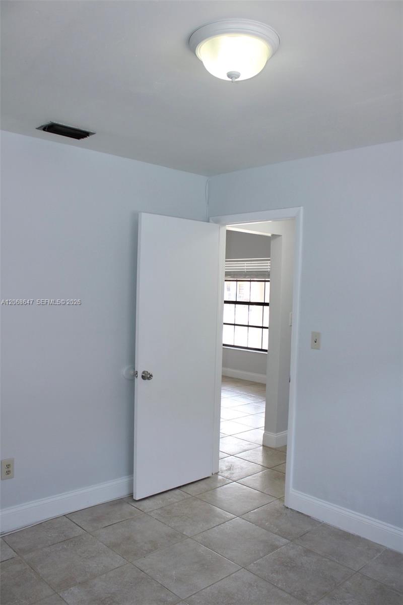 2728 W 74th Street 2728 Property Photo 6